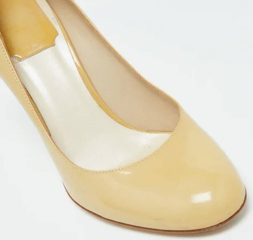 Dior Vintage Pre-owned Leather heels Beige Dames