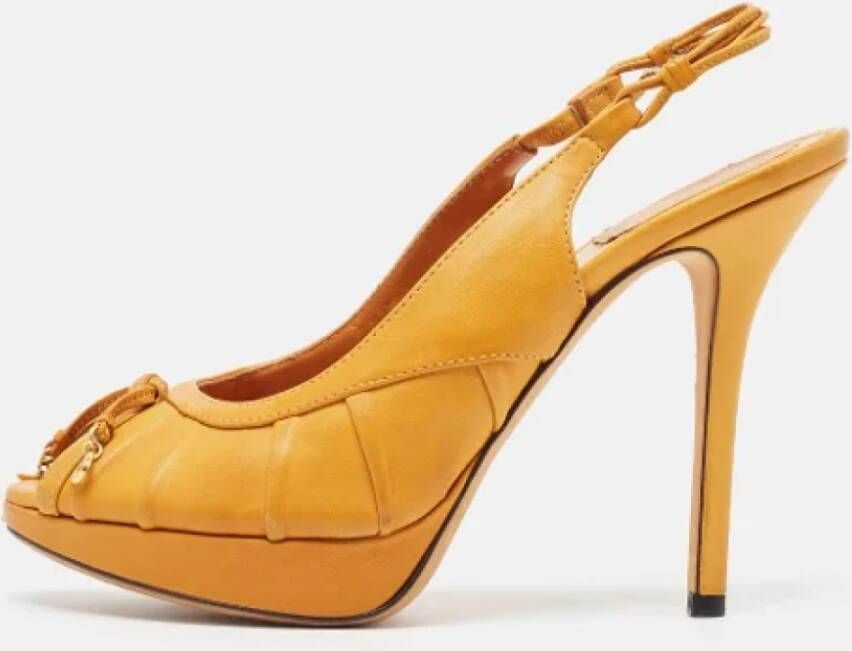 Dior Vintage Pre-owned Leather heels Yellow Dames