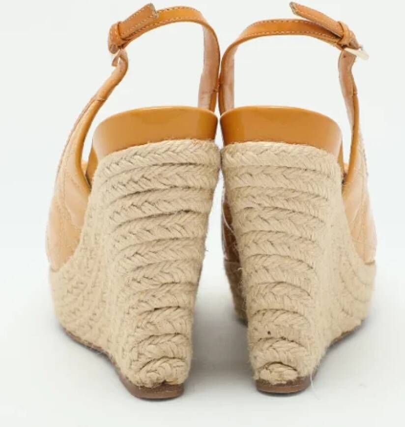 Dior Vintage Pre-owned Leather sandals Beige Dames