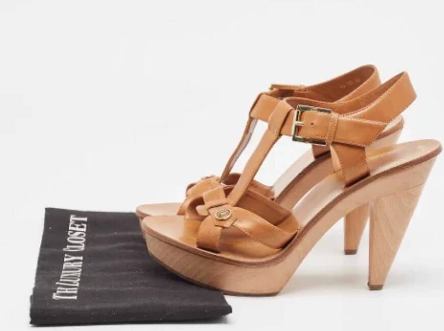 Dior Vintage Pre-owned Leather sandals Brown Dames