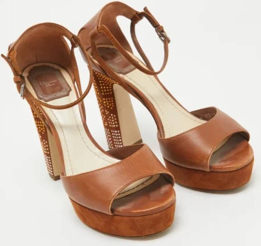 Dior Vintage Pre-owned Leather sandals Brown Dames