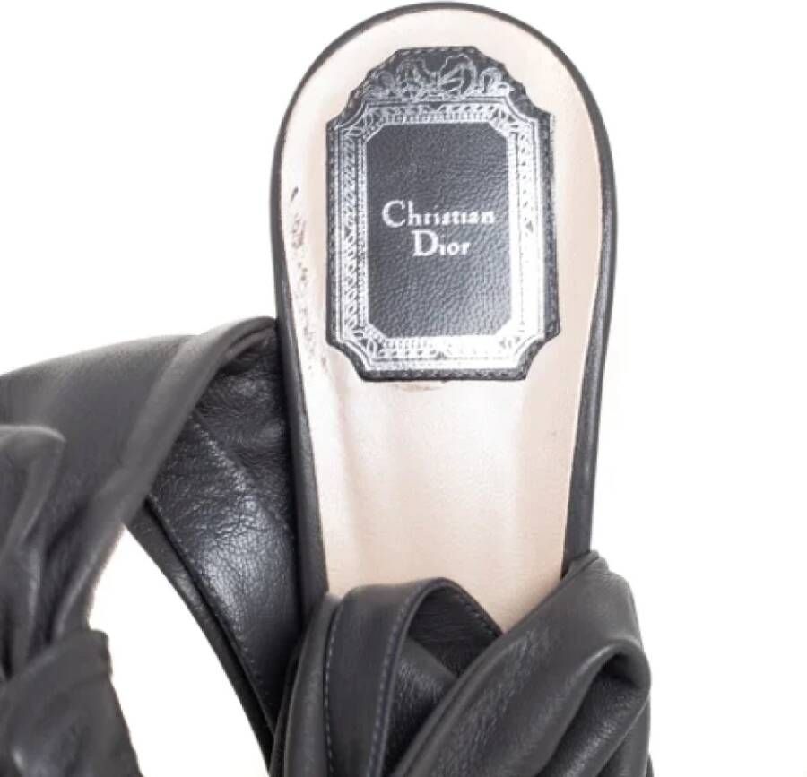 Dior Vintage Pre-owned Leather sandals Gray Dames