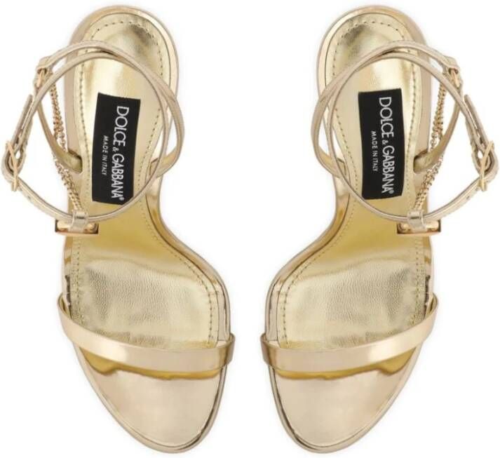 Dolce & Gabbana Gouden Gelamineerde Leren Sandalen met Ketting en Slot Beige Dames