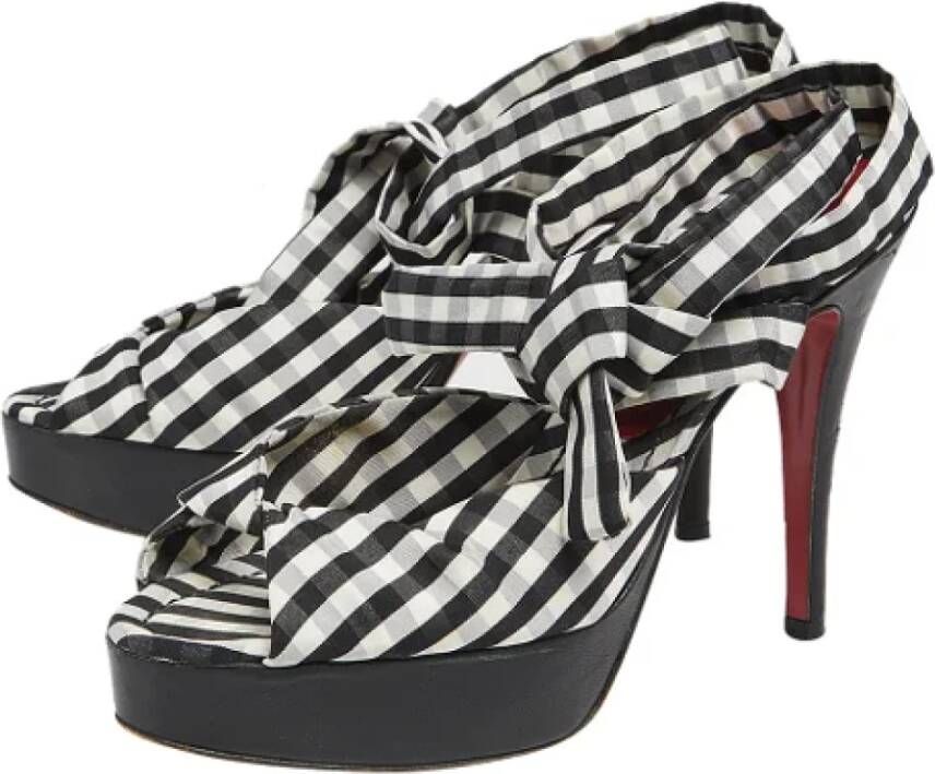 Dolce & Gabbana Pre-owned Canvas sandals Black Dames