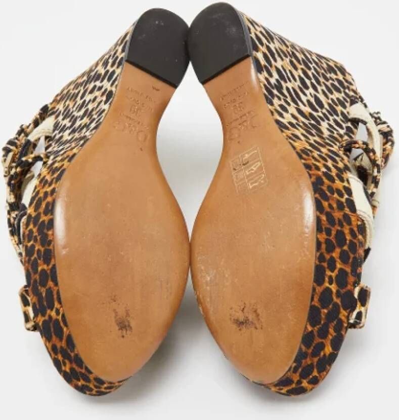Dolce & Gabbana Pre-owned Canvas sandals Multicolor Dames