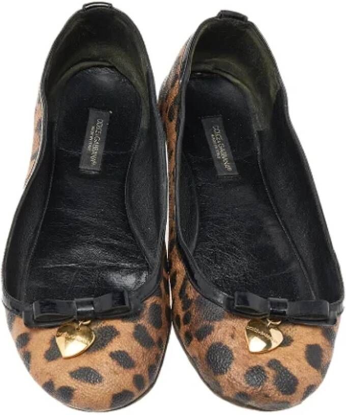 Dolce & Gabbana Pre-owned Coated canvas flats Brown Dames