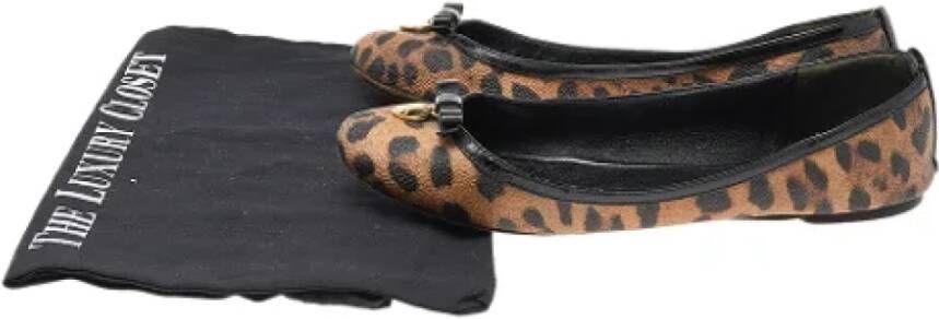 Dolce & Gabbana Pre-owned Coated canvas flats Brown Dames