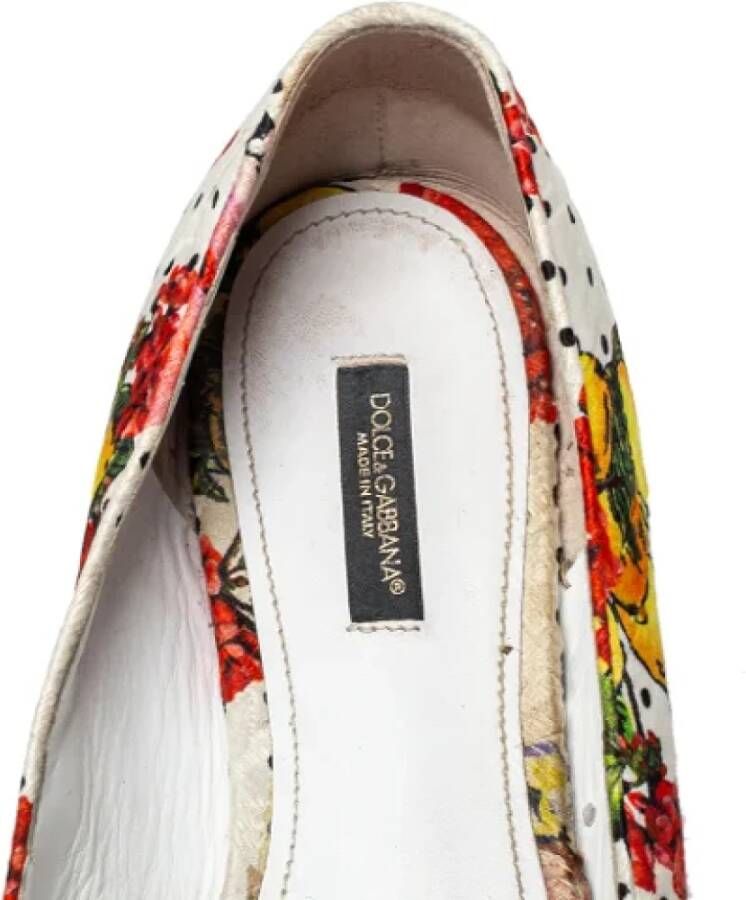 Dolce & Gabbana Pre-owned Fabric flats White Dames