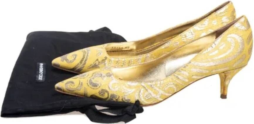 Dolce & Gabbana Pre-owned Fabric heels Yellow Dames