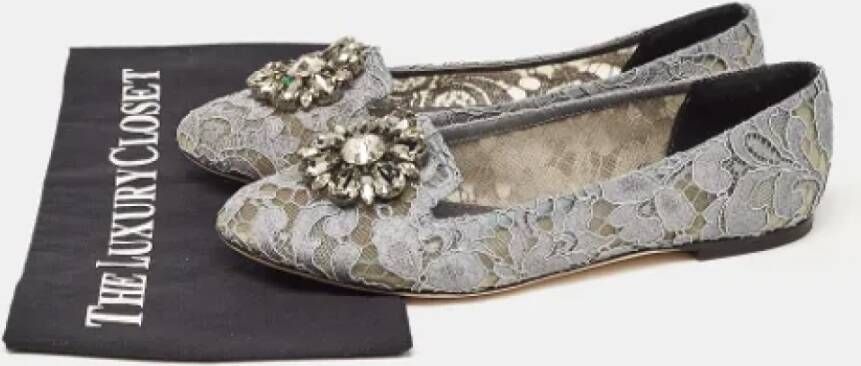 Dolce & Gabbana Pre-owned Lace flats Gray Dames