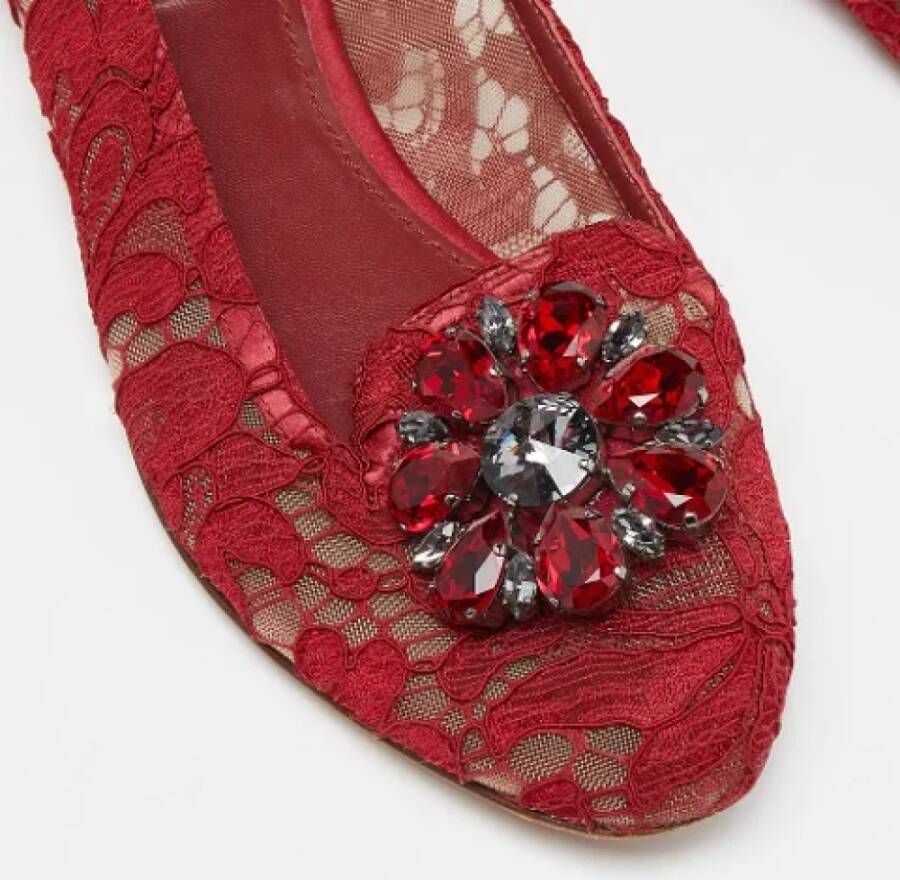Dolce & Gabbana Pre-owned Lace flats Red Dames