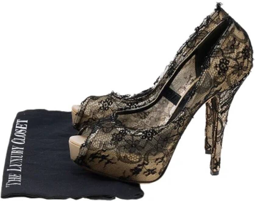 Dolce & Gabbana Pre-owned Lace heels Beige Dames