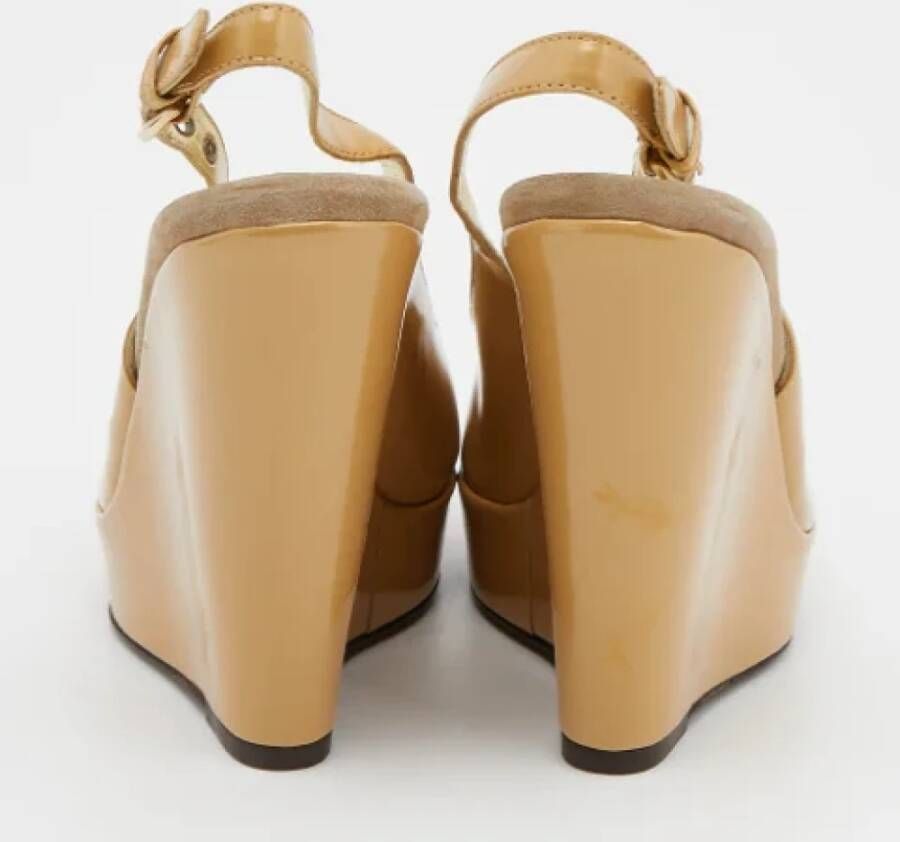 Dolce & Gabbana Pre-owned Leather sandals Beige Dames