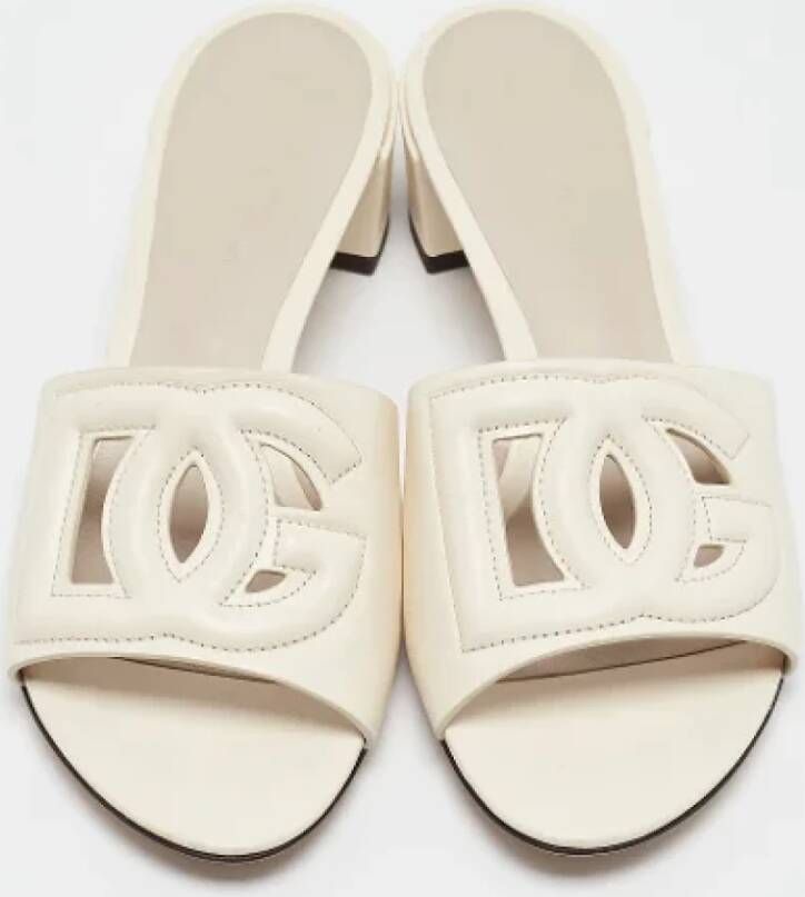 Dolce & Gabbana Pre-owned Leather sandals White Dames