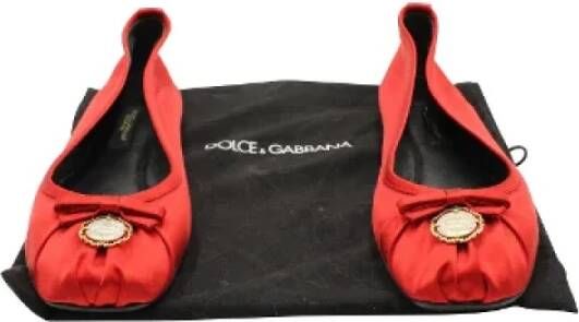 Dolce & Gabbana Pre-owned Satin flats Red Dames