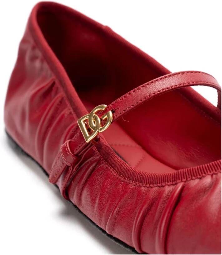 Dolce & Gabbana Rode platte schoenen met logogesp
