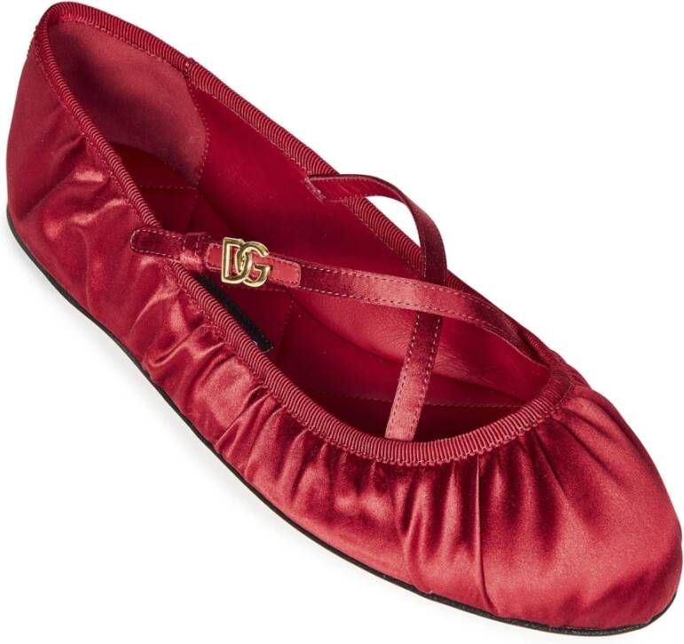 Dolce & Gabbana Rode Satijnen Ballerina's Elegante Schoenen