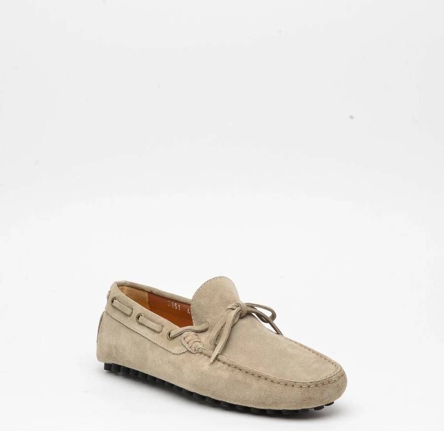 Doucal's Beige Suède Loafer met Gommino Zool Beige Heren