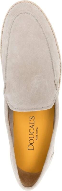 Doucal's Beige Suède Loafers met Raffiazool