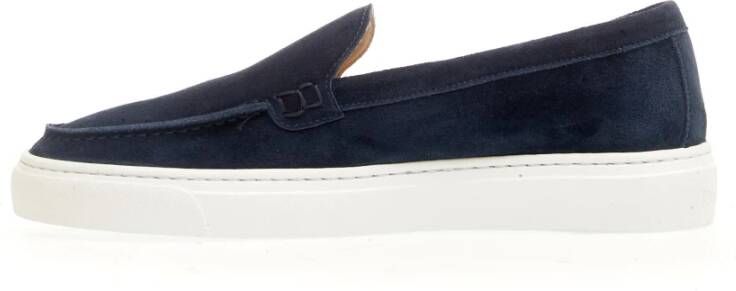 Doucal's Blauwe Suède Loafer Witte Rubberen Zool Blue Dames