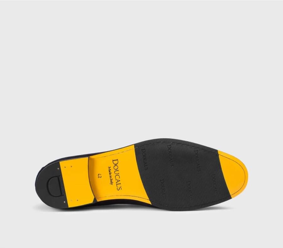 Doucal's Blauwe suède loafers met kwastjes