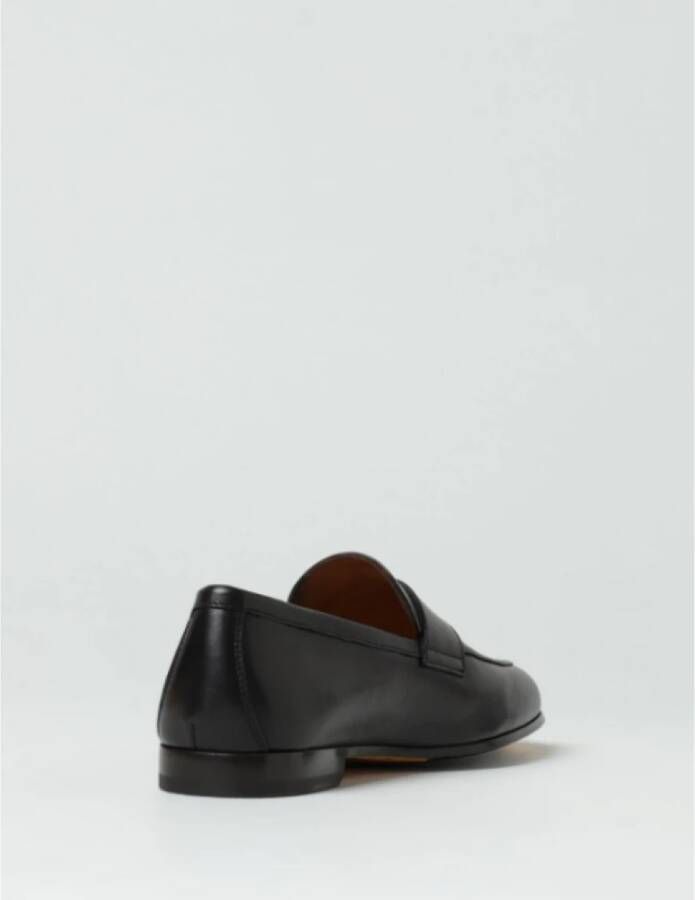 Doucal's Bruine leren loafers
