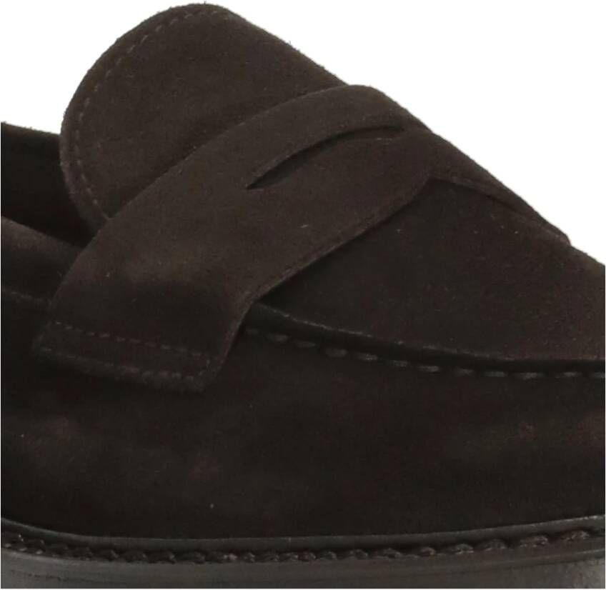 Doucal's Bruine Suède Loafers Ronde Neus