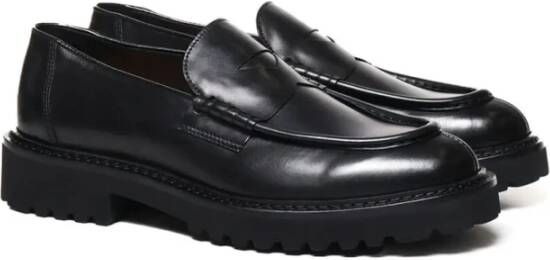 Doucal's Klassieke Penny Loafers voor Heren