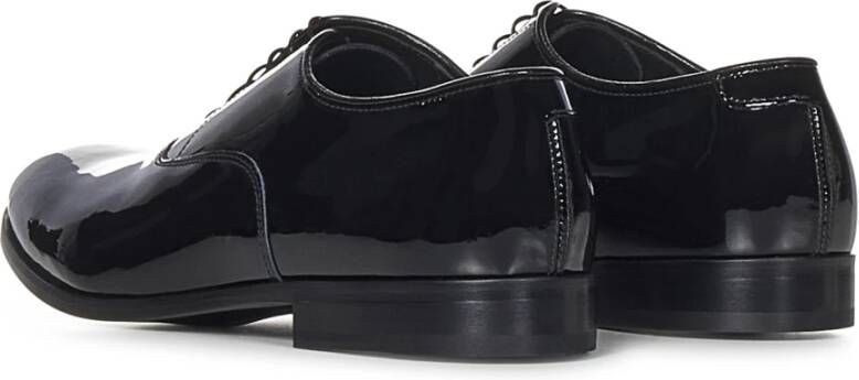 Doucal's Laced Shoes