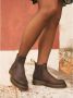 Dr. Martens Authentieke leren laarzen met een kenmerkende stijl en comfort Brown - Thumbnail 12