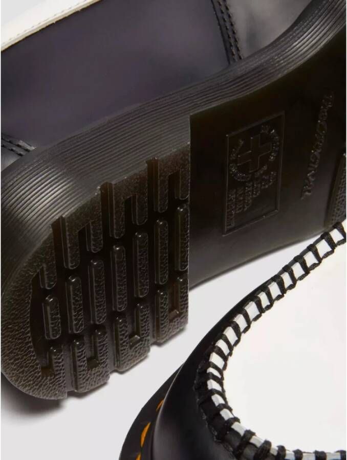 Dr. Martens Tweekleurige leren mocassin Penton