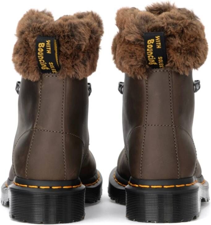 Dr. Martens Winterlaarzen Bruin Dames