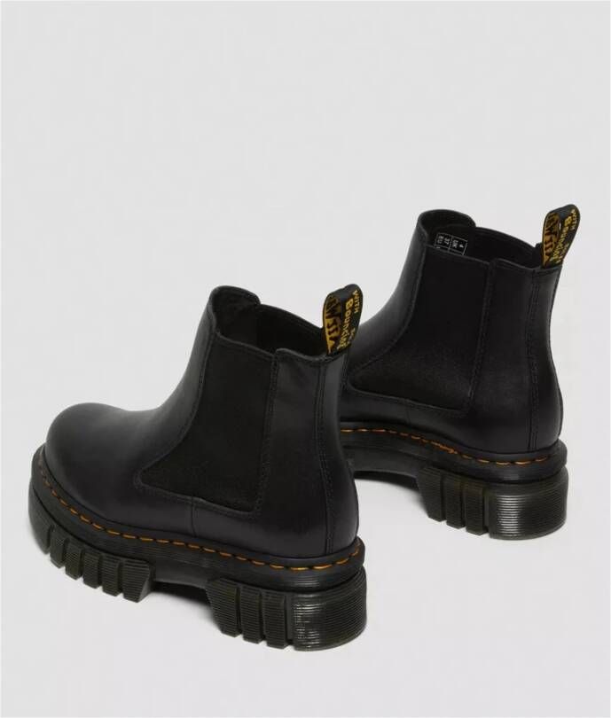 Dr. Martens Zwarte Chelsea Laarzen met Innovatieve Zool Black Dames