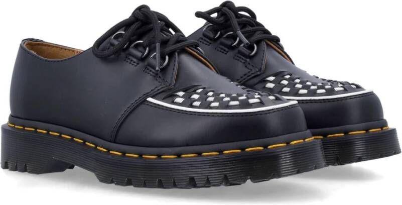 Dr. Martens Zwarte Gesloten Schoenen Ramsey Aw24 Black Heren