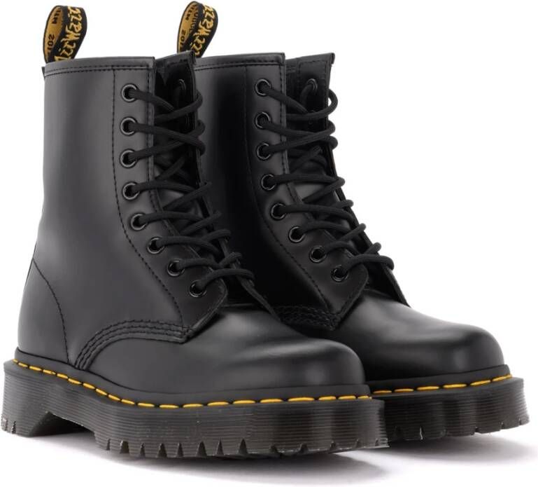 Dr. Martens Zwarte Leren Enkellaarzen 8-Gaats Black Dames