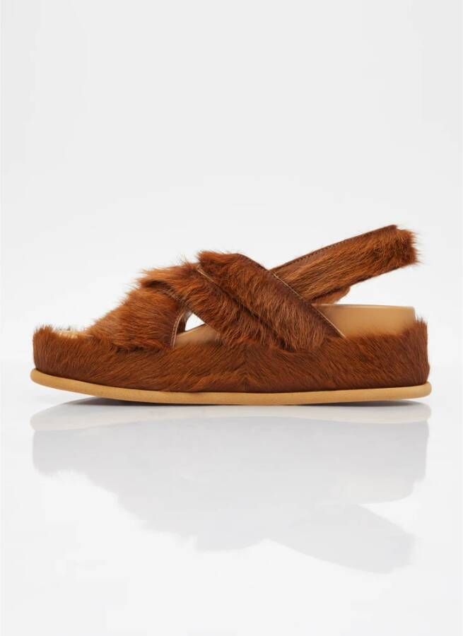 Dries Van Noten Stijlvolle Ponyhair Sandalen Bruin Dames