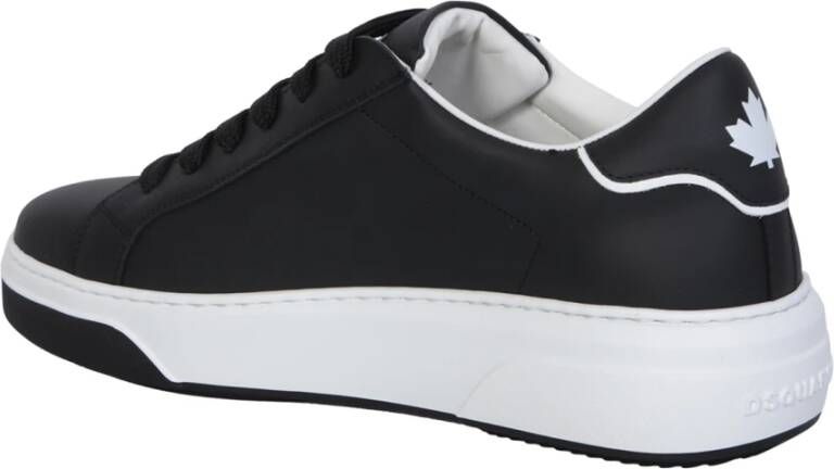 Dsquared2 Zwarte Sneakers Stijlvol Ronde Neus Veters