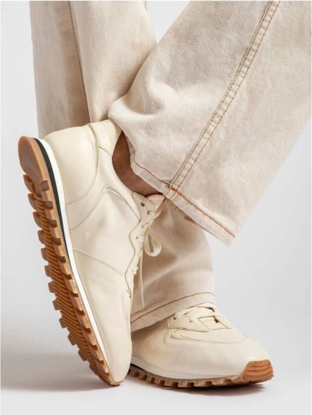 Elia Maurizi Beige Leren Handgemaakte Runner Oriana Beige Dames