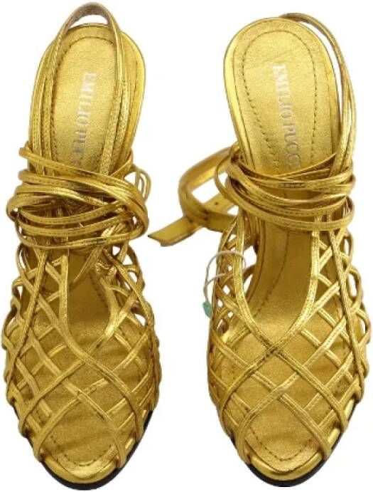 Emilio Pucci Pre-owned Leather sandals Yellow Dames
