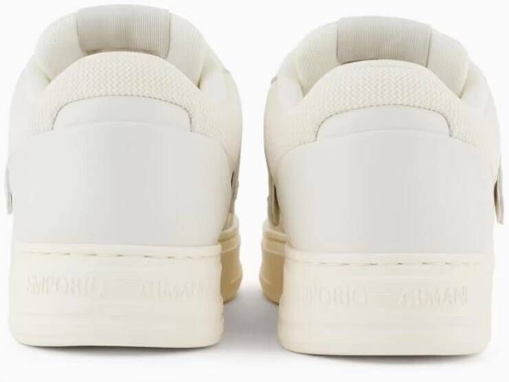 Emporio Armani Beige Platte Schoenen voor Vrouwen