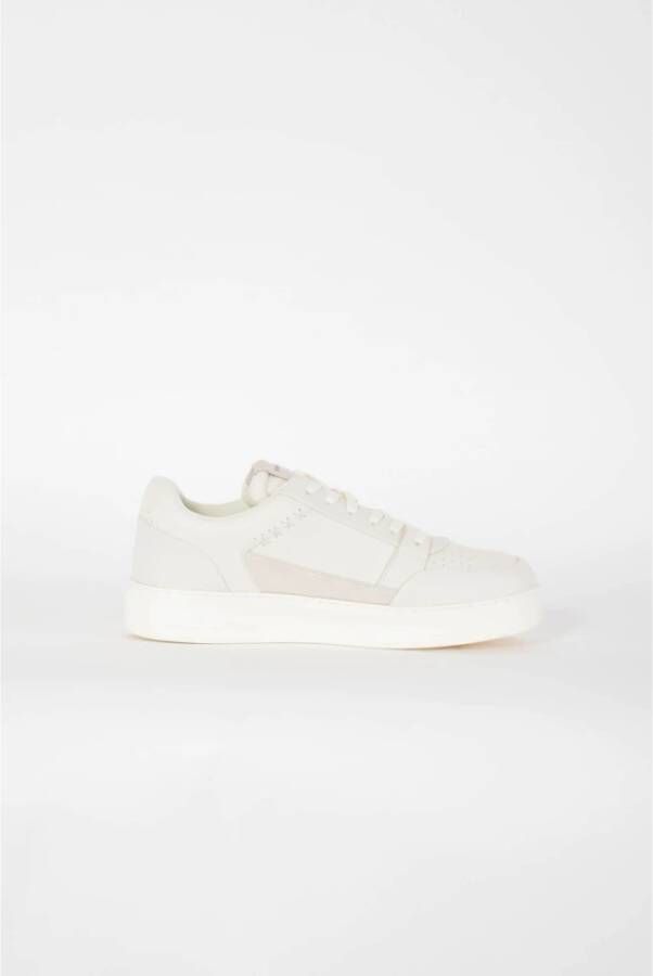 Emporio Armani Leren Sneakers met Rubberen Zool White Heren