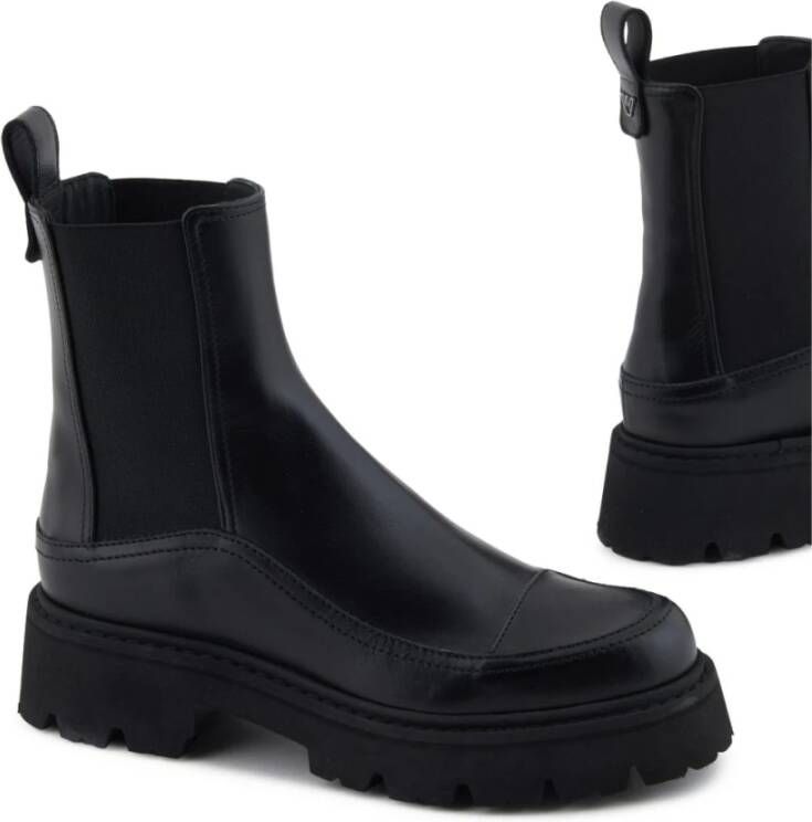 Emporio Armani Zwarte Chelsea Boots met Plateauzool