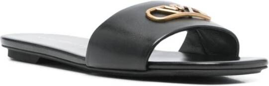 Emporio Armani Zwarte leren platte sandalen vierkante neus