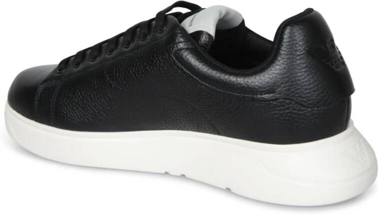 Emporio Armani Zwarte leren sneakers met stevige zool Black Heren
