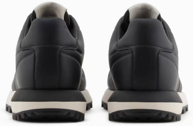 Emporio Armani Zwarte platte schoenen Elegante stijl