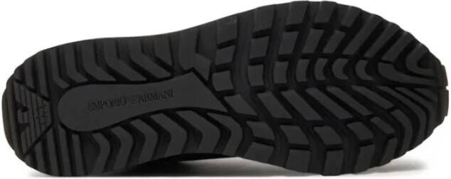 Emporio Armani Zwarte sneakers met metalen adelaarsdetail