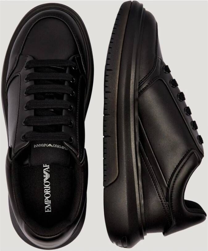 Emporio Armani Zwarte Sneakers Stijlvolle Adelaardetail
