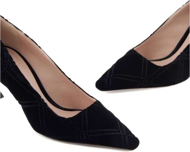 Emporio Armani Zwarte Velvet Gewatteerde Hak Schoenen