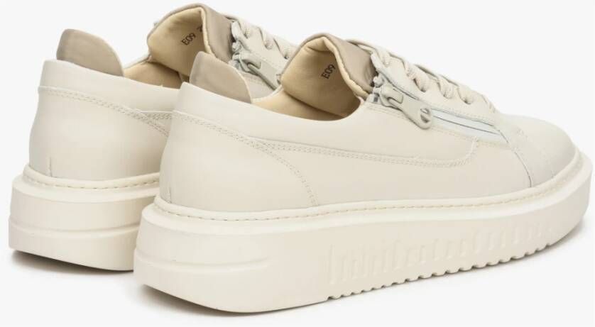 Estro Dames Beige Leren Lage Sneakers met een Decoratieve Rits Er00112644 Beige Dames
