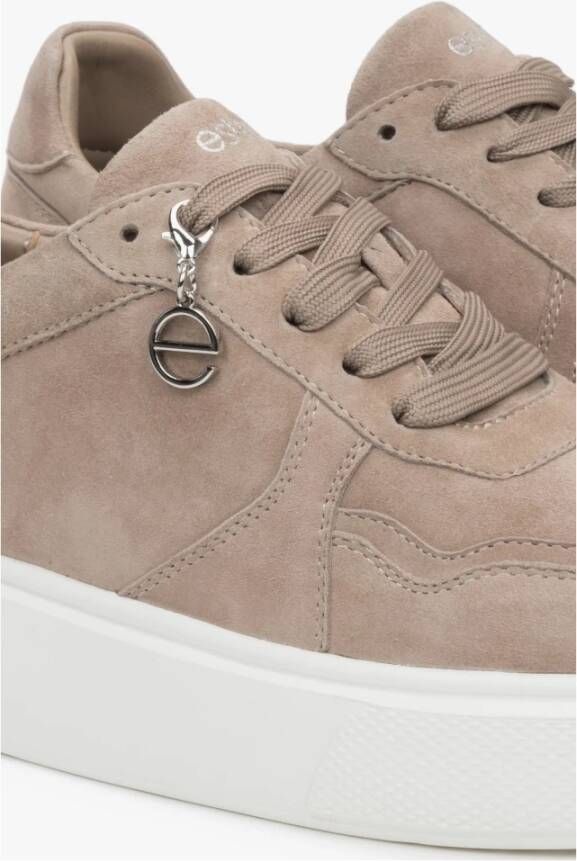 Estro Bruine leren sneakers voor dames met een flexibele zool